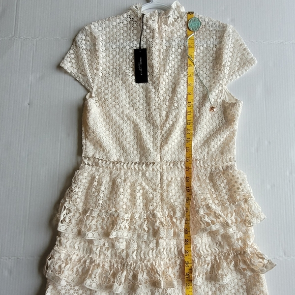 ROMEO AND JULIET COUTURE  MOCK TURTLE NECK CAP SLEEVE IVORY DRESS - Picture 9 of 16